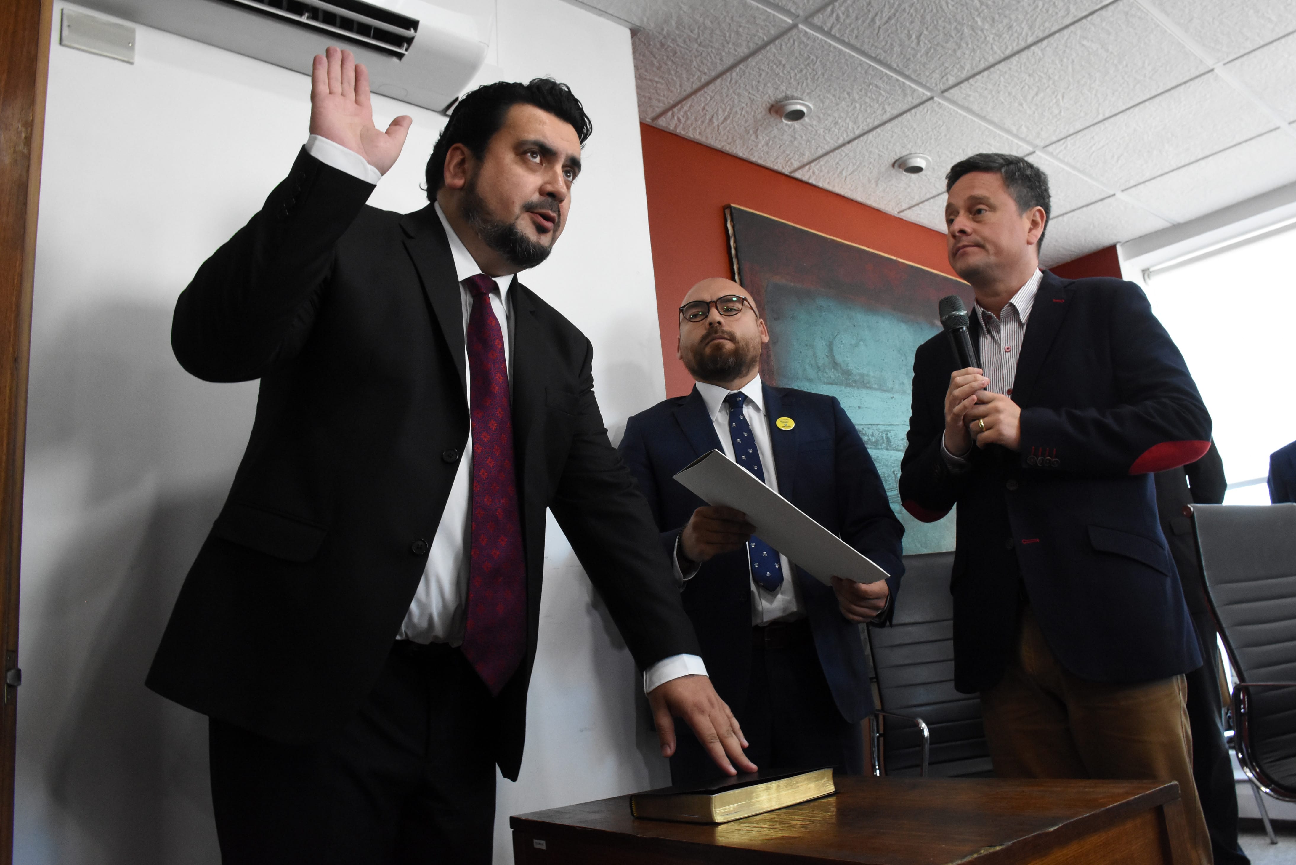 Asume nuevo concejal en Concepción