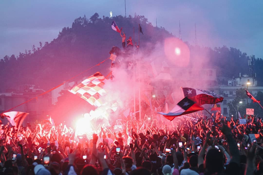 Barras se oponen al regreso del fútbol y amenazan con boicotear cualquier partido