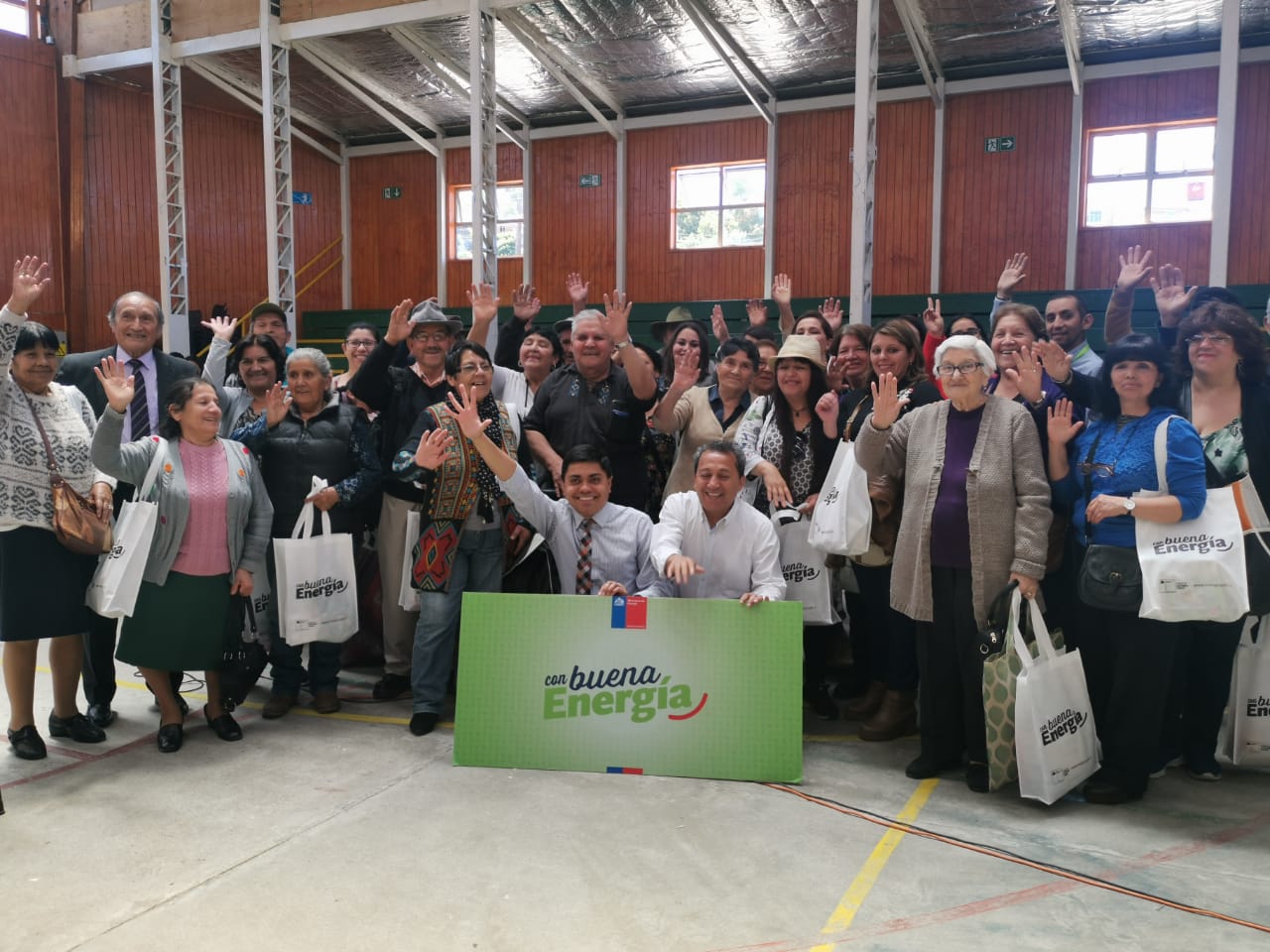 Familias de la Región del Biobío renuevan  kit de eficiencia energética