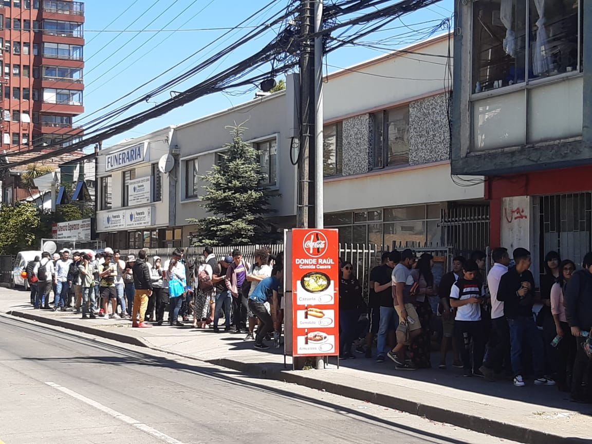 Extenderán horario: Jóvenes que no quieren hacer el servicio militar colapsan cantones de Concepción y Arauco