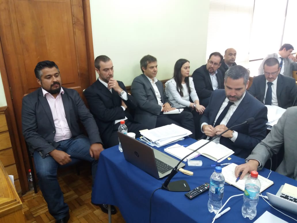 Querellantes piden prisión preventiva para ejecutivos de Enap por contaminación