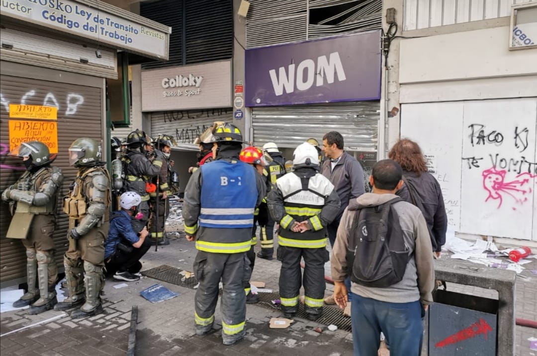Saqueadas y quemadas resultaron tiendas en Concepción