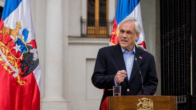 Piñera descarta renuncia y asegura estar dispuesto a conversar todo: “Incluso una reforma a la constitución”