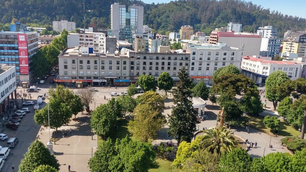 Concepción comienza a volver a la funcionalidad aunque manifestaciones no se detienen
