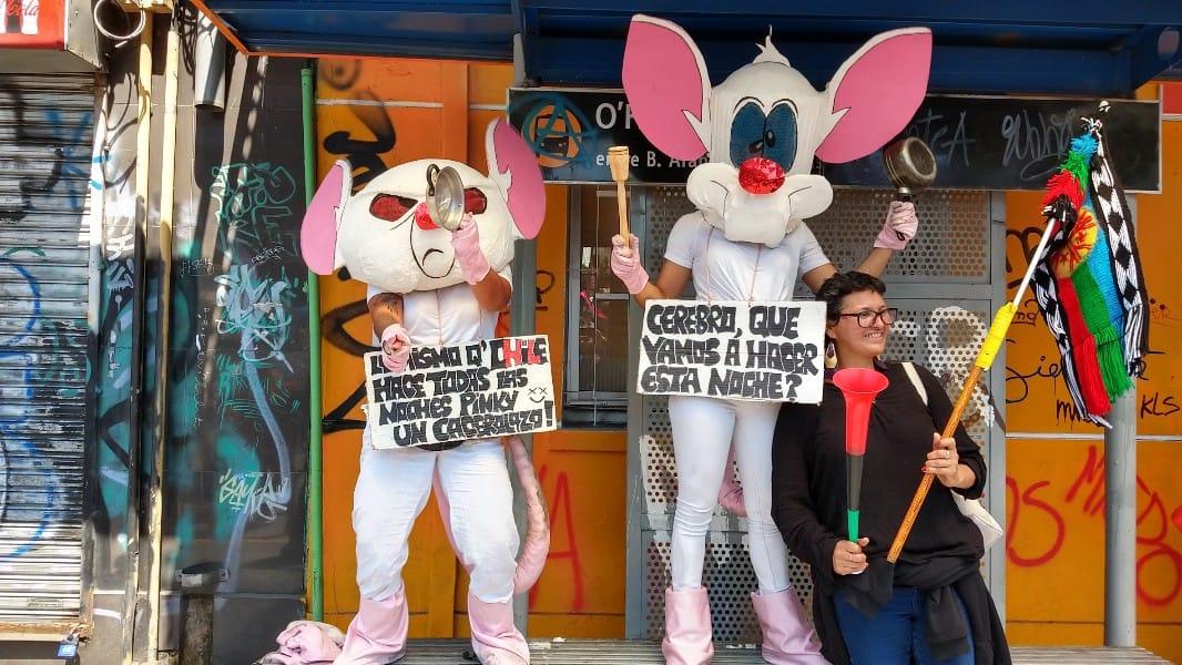 ‘Pinky y Cerebro’ se robaron todas las miradas en la multitudinaria marcha en Concepción