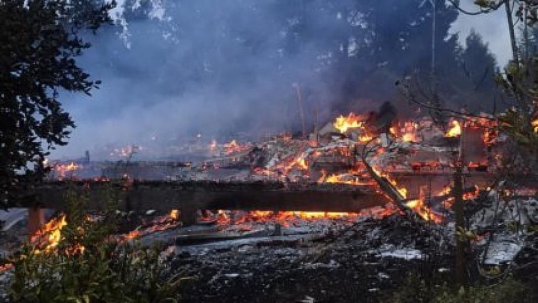 Ataque incendiario deja dos viviendas quemadas al sur de Cañete 