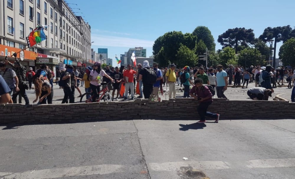 Muros infranqueables vuelven a aparecer en el centro de Concepción