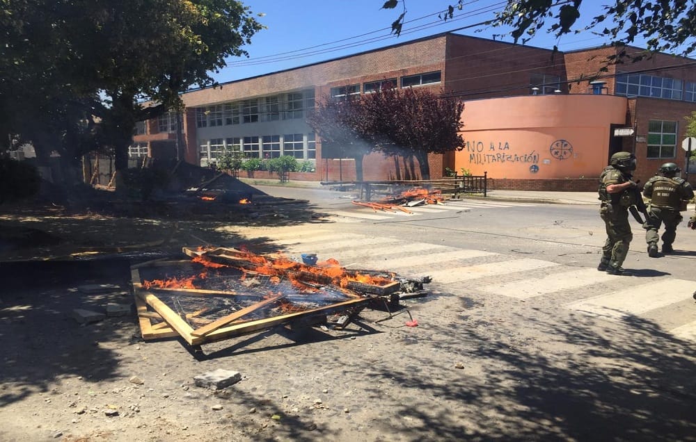 Severos destrozos dejaron violentas manifestaciones en Cañete