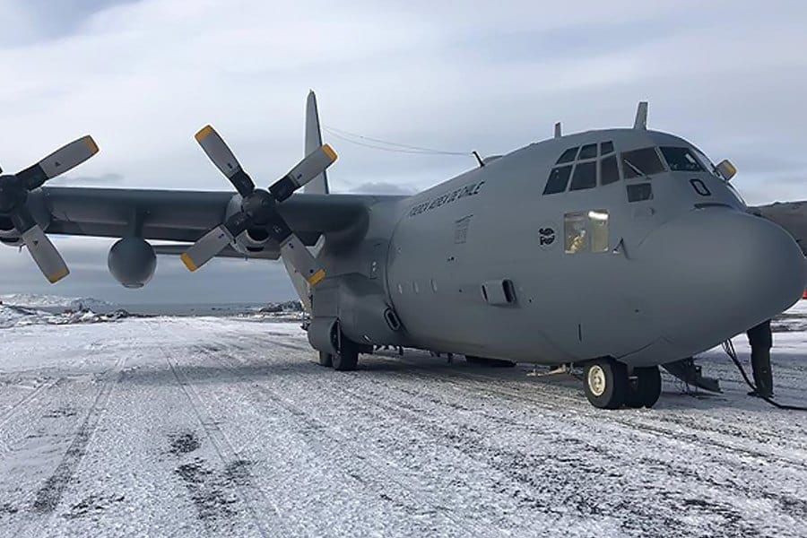 Encuentran restos de fuselaje que podrían corresponder a avión Hércules C-130