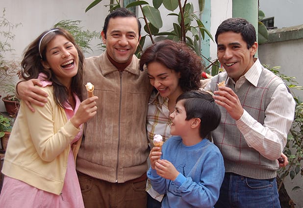 Canal 13 anunció que serie “Los 80” volverá a las pantallas
