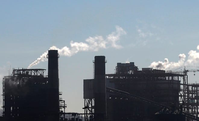 Energía: Gobierno confirma el cierre anticipado de cuatro centrales a carbón