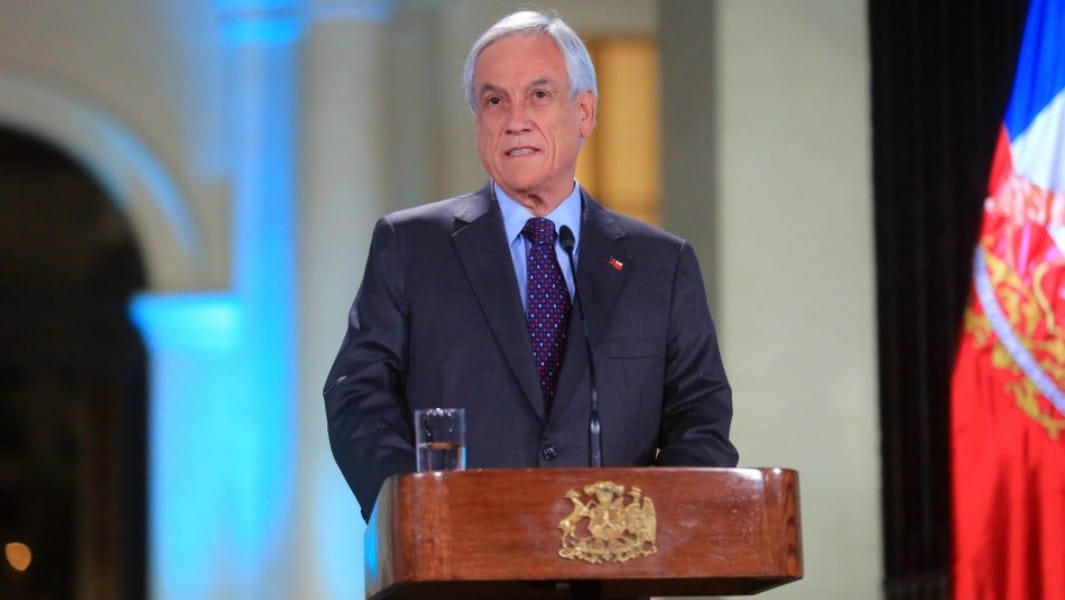 Aprobación de Presidente Piñera se mantiene en 13% según Cadem