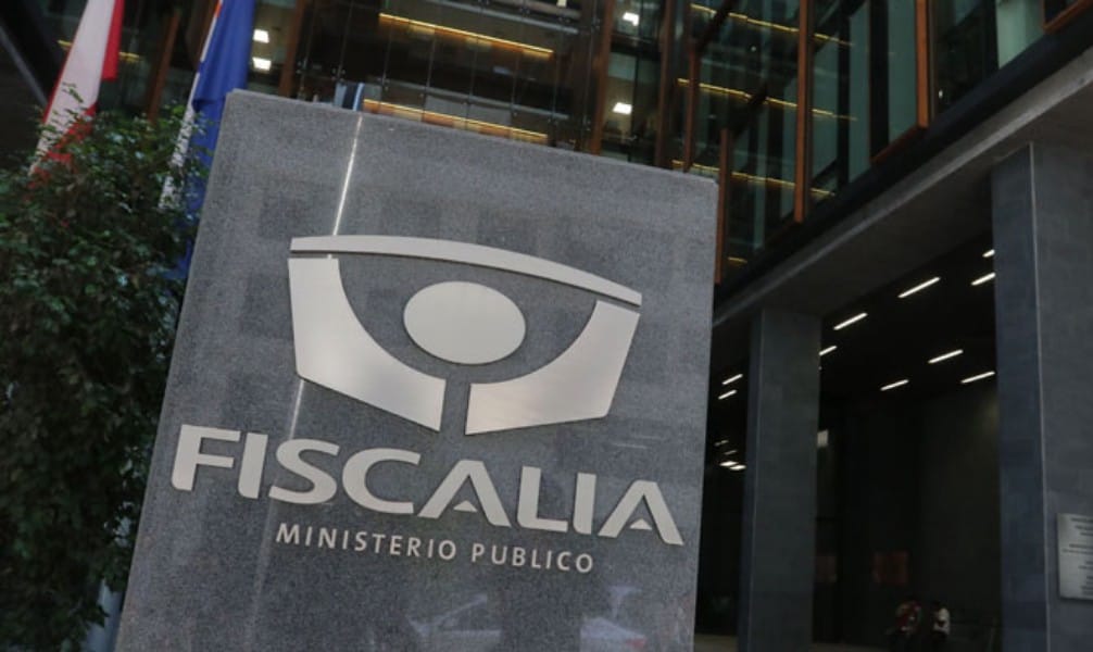 Mujer fue apuñalada por su ex pareja y la polola de éste