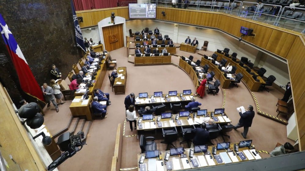 Por “estrés” Senado suspenderá sesiones de los viernes