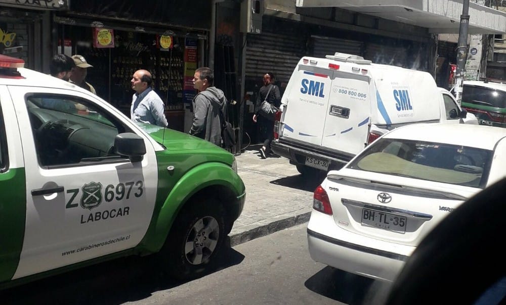 Hallan dos cuerpos al interior de tienda que fue saqueada y quemada hace un mes