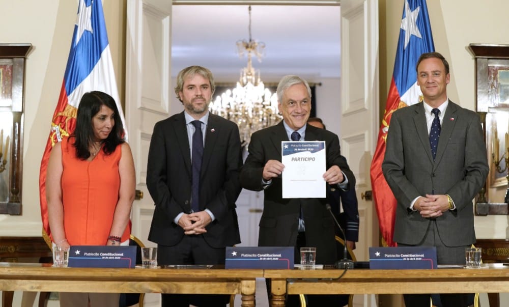 Piñera firmó decreto para plebiscito 2020: “Con un lápiz y un papel podremos expresar nuestra opinión”