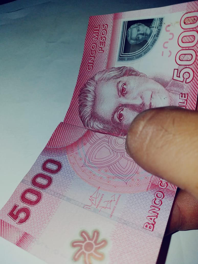 Condenan a pena de cárcel efectiva a sujeto que pagó con billete falso la micro