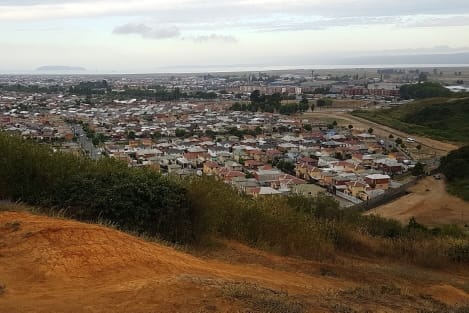 Visitantes del Cerro Macera de Talcahuano fueron asaltados con palos y cuchillo