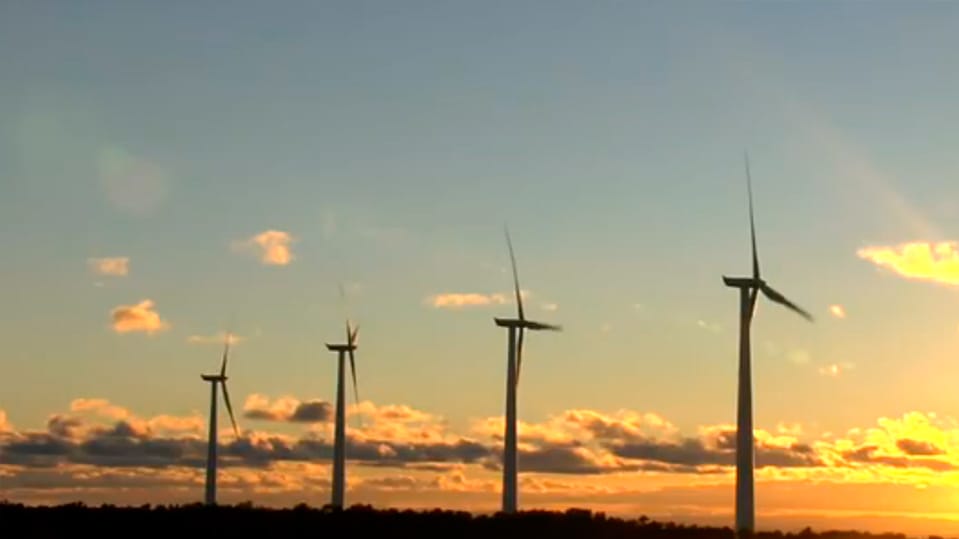 Alcalde de Mulchén pidió a Ministro de Energía buscar que parques eólicos tributen en la zona