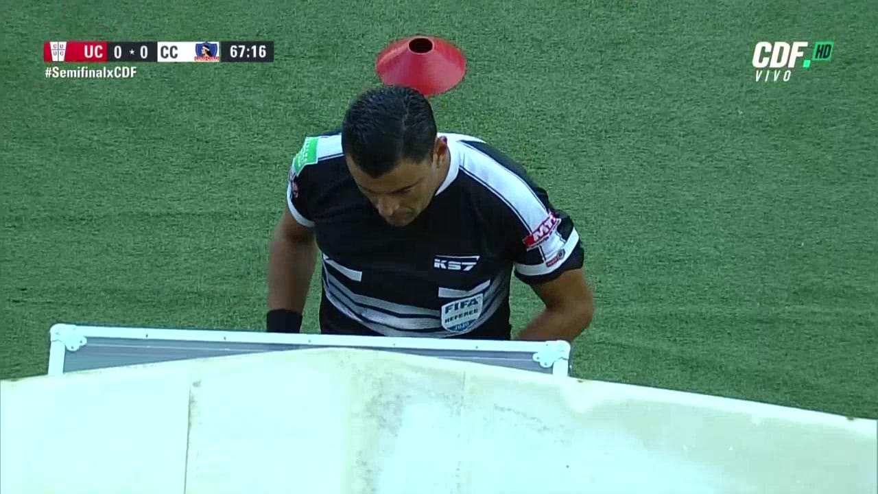El debut del VAR en Chile fue con cobro de dos penales en semi finales de Copa Chile