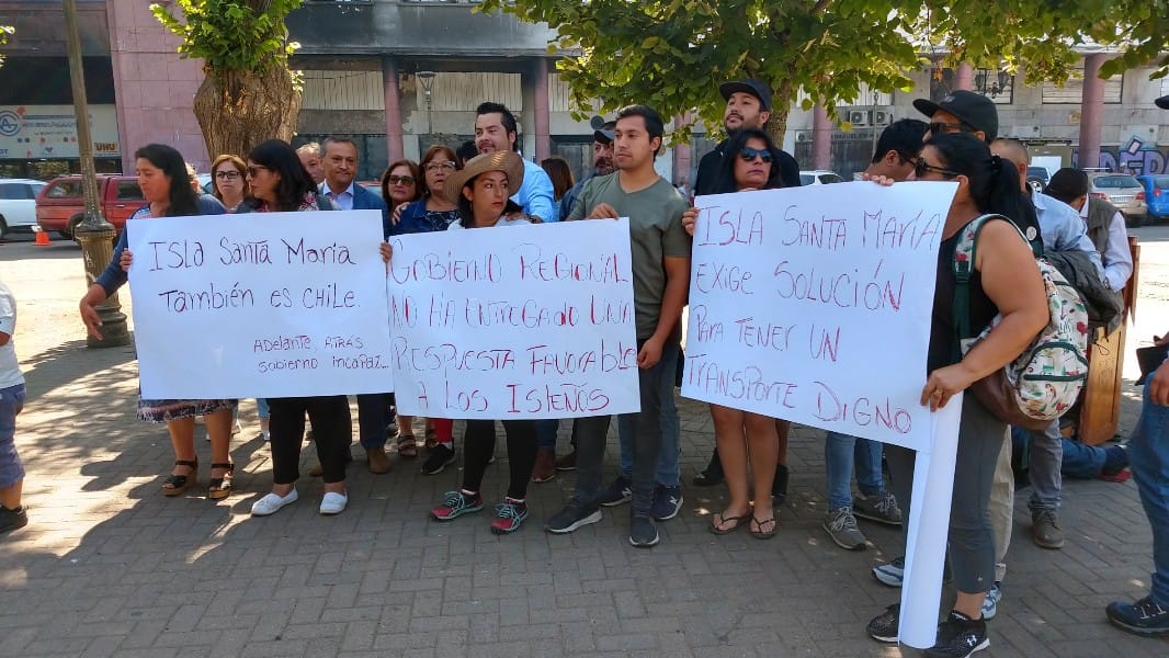 Residentes de Isla Santa María están en paro por escasa conectividad con el continente