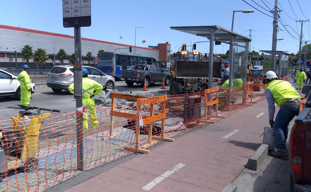 Inician obras de pavimentación definitiva en eje 21 de Mayo: Llaman a preferir alternativas
