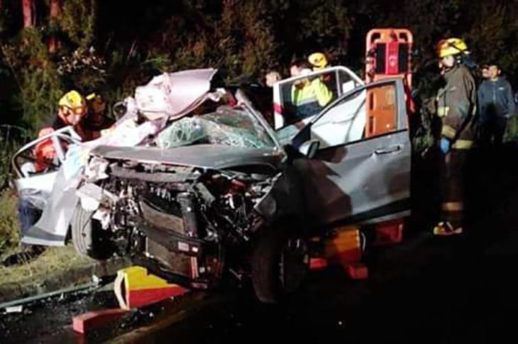 Anuncian acciones penales y civiles contra responsables por accidente de mujer que chocó con camión quemado que fue abandonado en plena carretera en la Provincia de Arauco