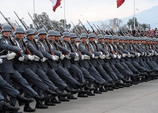 Procesarán a funcionarios del Ejército en retiro por quemar archivos de la CNI