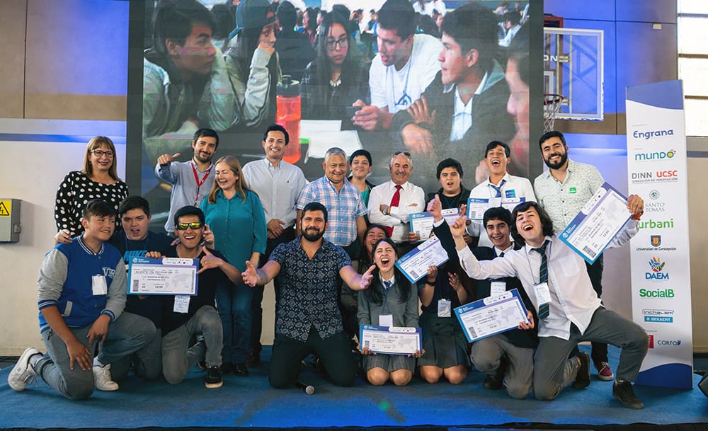 Once estudiantes de zonas rurales del Biobío iniciaron gira por Silicon Valley