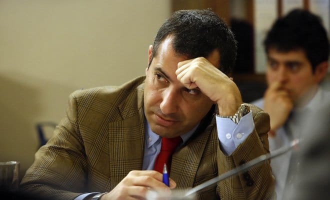 Hasbún presentó querella por injurias contra empresario que lo denuncia por sobornos
