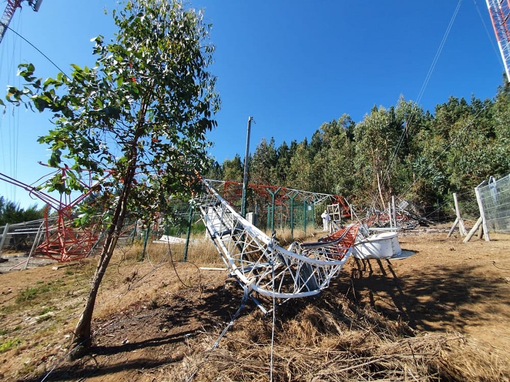 Gobierno presentará querella tras ataque con explosivos a antenas celulares en Contulmo