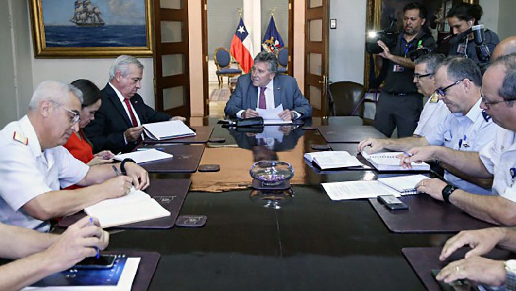 Dispondrán hospitales de las FFAA para enfrentar brote de coronavirus en Chile