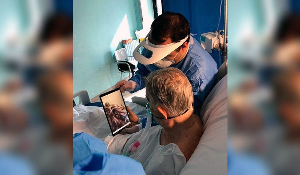 Pacientes con coronavirus  en Italia se despiden de familiares por videollamada