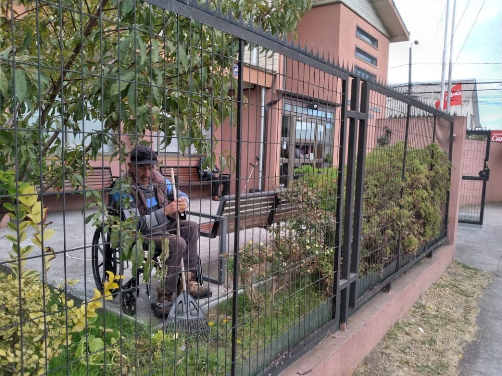 La otra lista de espera: Ocho adultos mayores murieron esperando entrar a hogar de ancianos público en Biobío