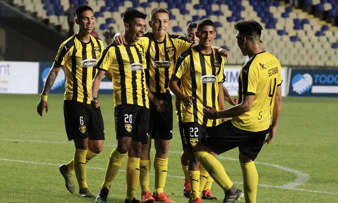 Fernández Vial apabulló a Rodelindo Román en la Noche Aurinegra