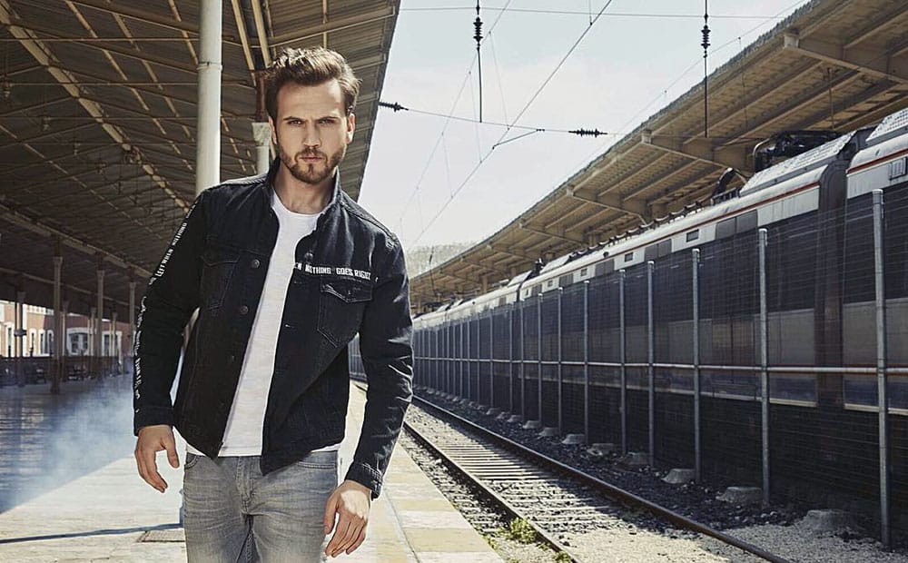 ¿Quién es el sexy actor que protagoniza “Milagro en la celda 7”?