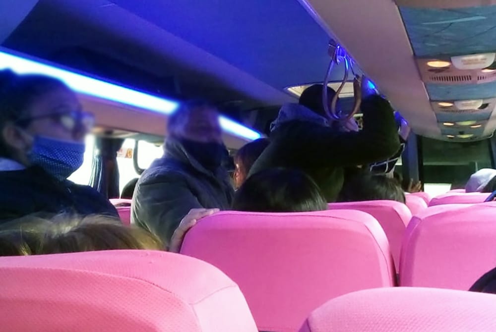 Vecinos temen eventuales contagios de Covid-19 en buses que conectan Santa Juana y Concepción