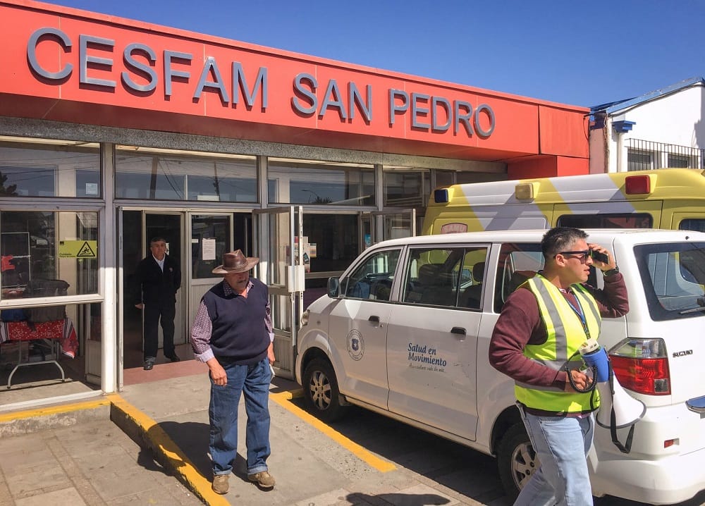 Indagan Covid-19: Cierran Cesfam de Candelaria en San Pedro de la Paz por muerte de adulto mayor