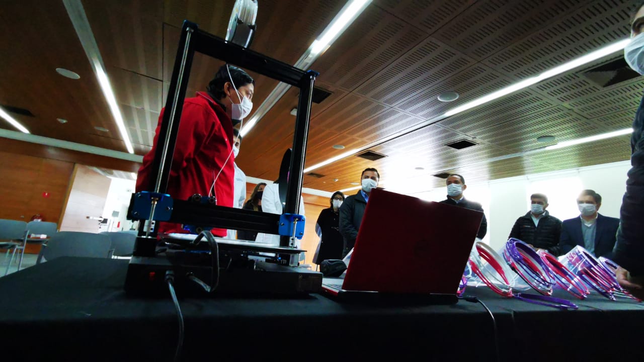 Institución universitaria donó 100 escudos faciales a profesionales de la salud en el Biobío
