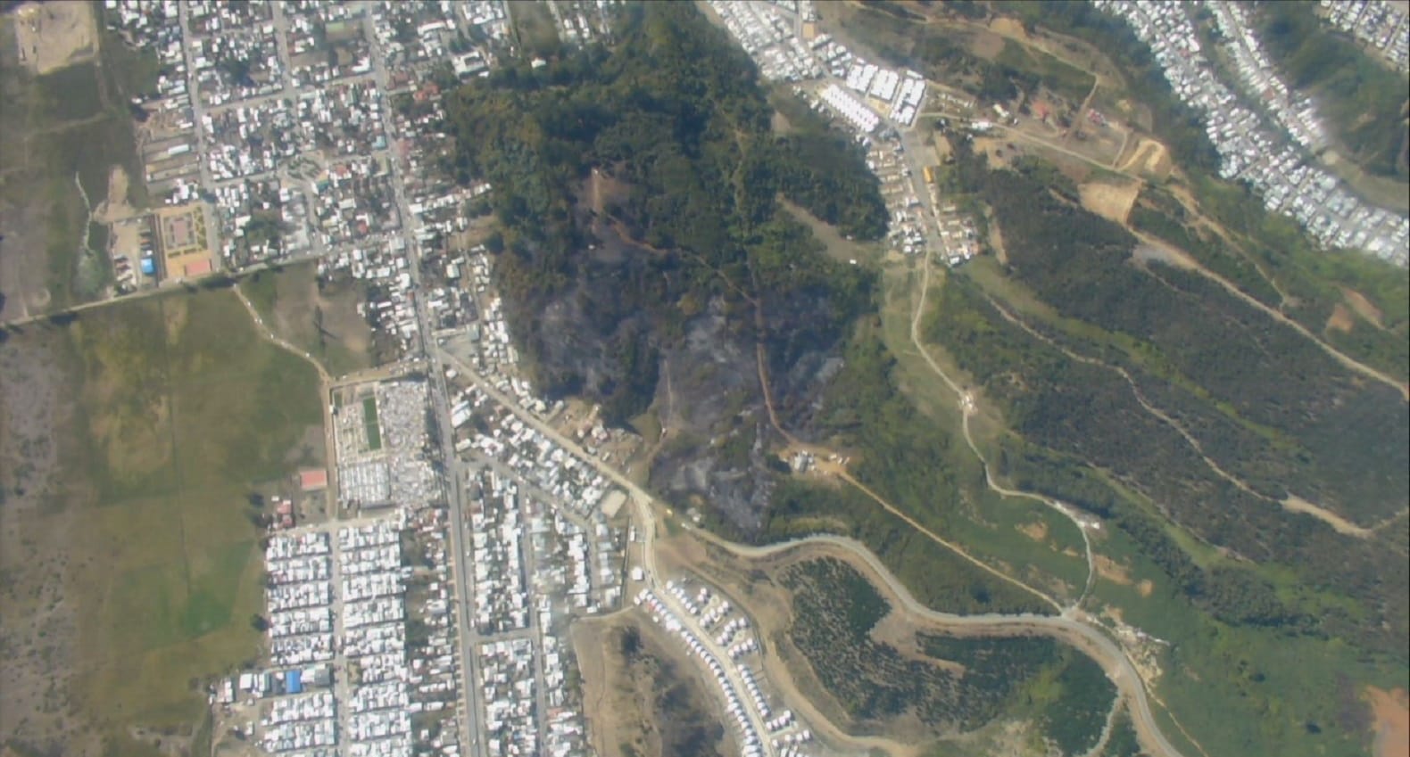 Controlan  incendio forestal en Arauco que afectó a 8 viviendas