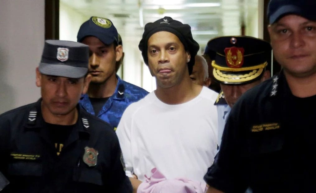 La multimillonaria fianza que pagó Ronaldinho para salir de la cárcel y cumplir arresto domiciliario