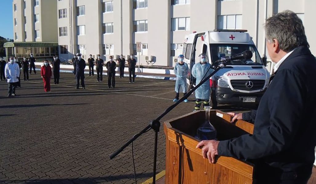 Se repite la actitud: Bajo completo hermetismo Ministro de Defensa visitó el Biobío