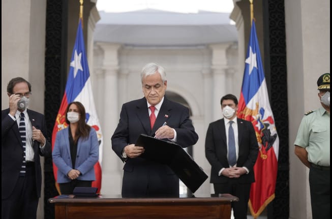 Gobierno promulgó ley que permite a reos completar condenas en sus casas
