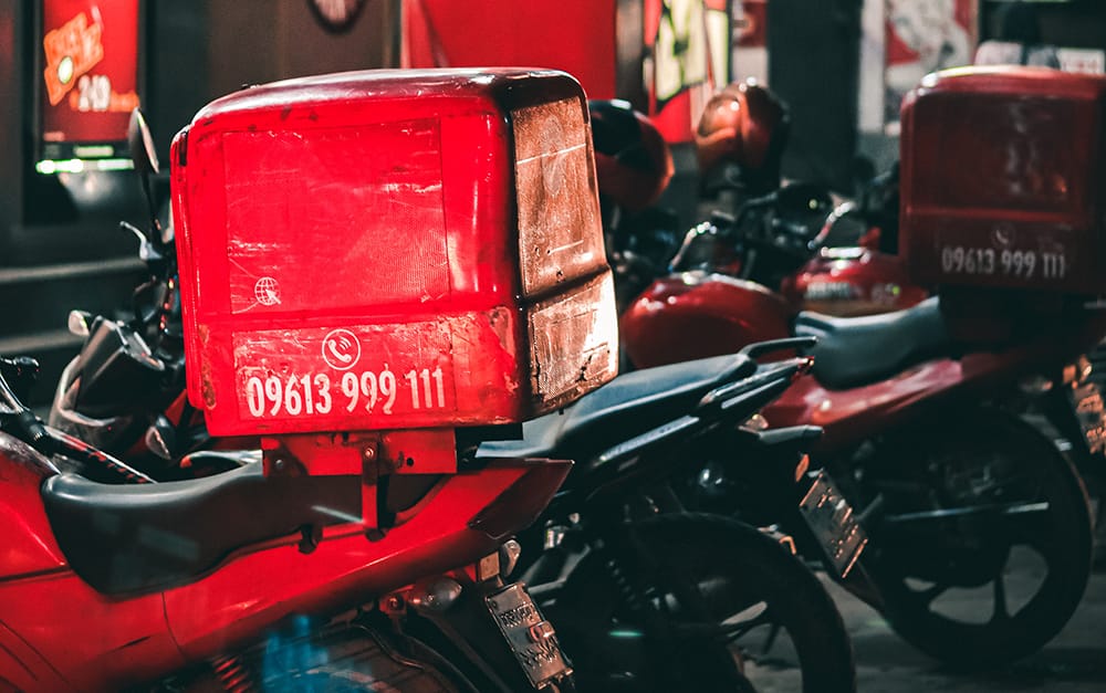 Autorizan delivery de comida y remedios durante toque de queda: revisa hasta qué hora se extiende medida