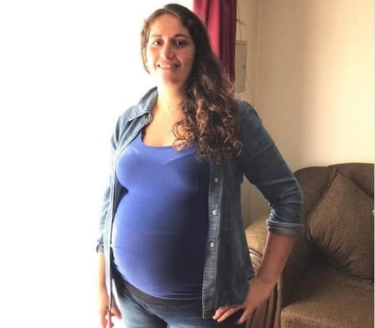 Familia de profesora de Hualpén embarazada que murió en Hospital se querelló por cuasidelito de homicidio