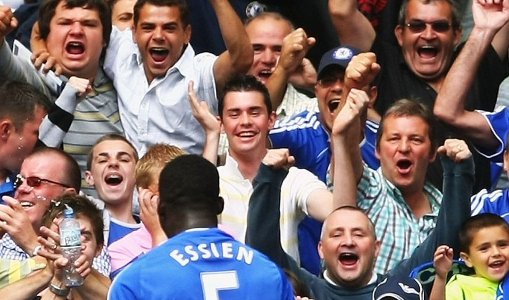 Premier League retornaría en junio sin hinchas en estadios