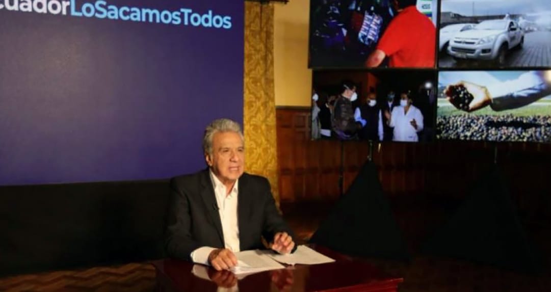 Crisis golpea duro a Ecuador: cerrará embajadas y empresas estatales
