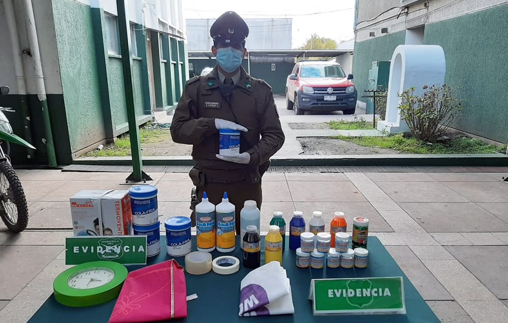 Detienen a sujetos que escalaron muralla para robar escuela especial en Los Ángeles