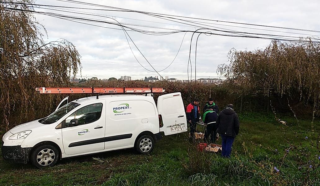 Desconocidos vandalizaron fibra de VTR y Telsur: miles de clientes de Talcahuano y Hualpén sin internet y TV Cable