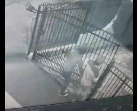 Insólito: Delincuentes están robando los portones metálicos de las casas en Hualpén